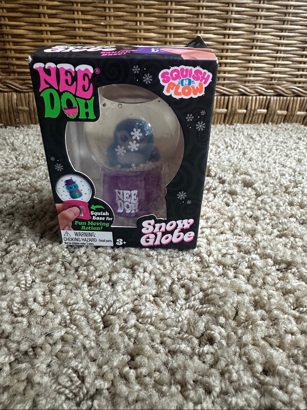 Squish 'n Flow Purple Snow Globe Toy